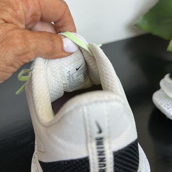 Nike Revolution 6 Next Nature Running Shoes White Volt Speckle Women’s Size 7 - Picture 7 of 10